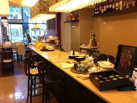 Local en Venta Via Púb.