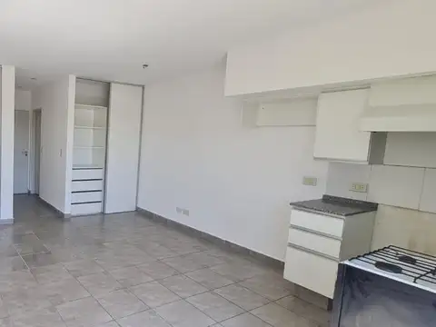 Departamento en Alquiler en Haedo, $ 400.000