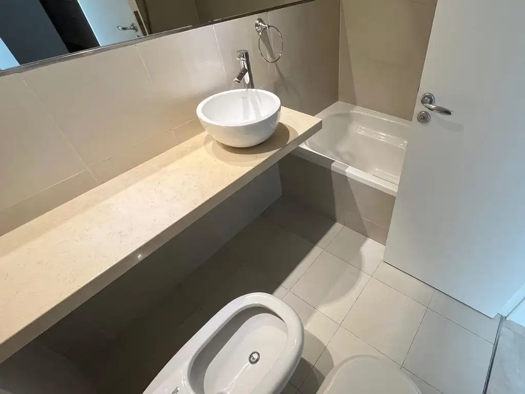 Alquiler - 3 amb - 2 baños - PB con balcón terraza - Foto 16