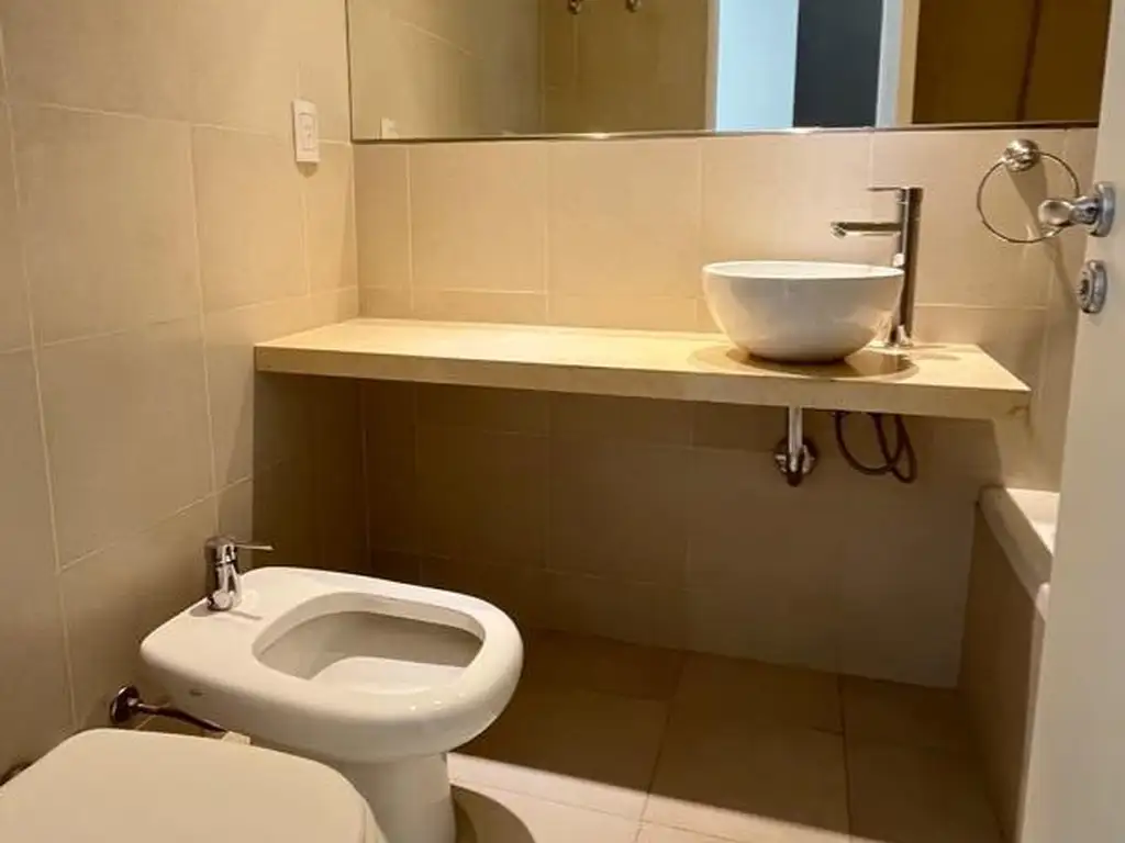 Alquiler - 3 amb - 2 baños - PB con balcón terraza - Foto 15