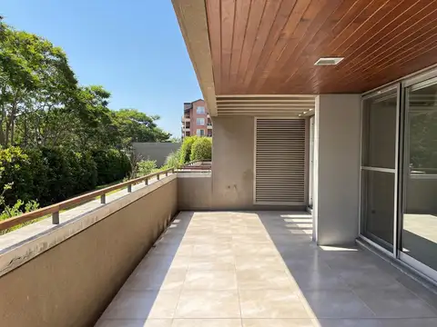 Alquiler - 3 amb - 2 baños - PB con balcón terraza - Foto 0