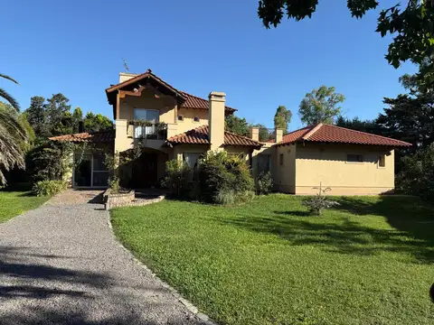 Casa en Venta, 5 Ambientes, en Los Eucaliptus, Pilar, GBA Norte