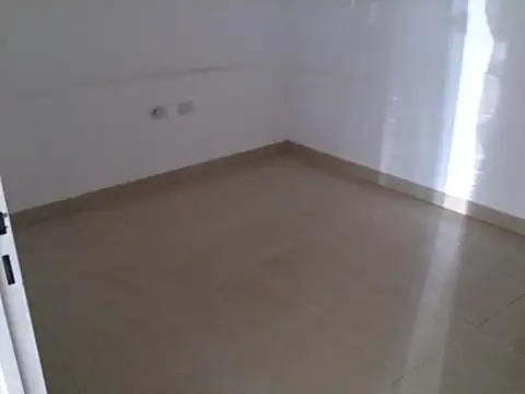 Local en Alquiler en Observatorio, $ 600.000