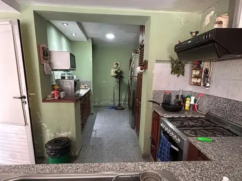 Casa en Venta con 3 cocheras