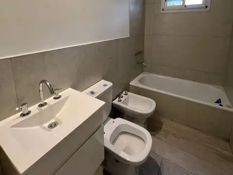 PH de 4 amb c/ jardin! Florida.