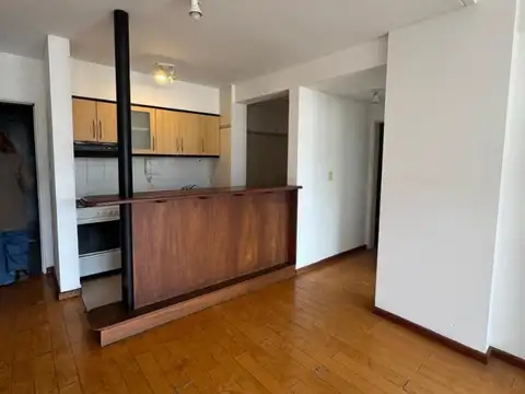 Edificio Torre Balcarce / 12 De Octubre 700