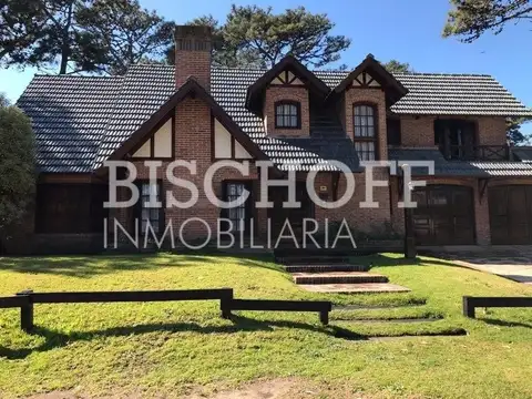 Paseo 128 y avenida 4 2798 2700