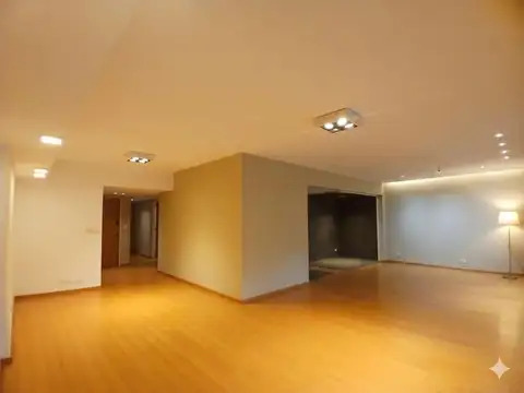 Departamento en Venta de 4 dormitorios