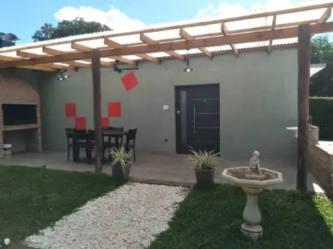 CASA EN ALQUILER TEMPORARIO A DOS CUADRAS DE LA LAGUNA DE LO