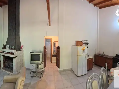 Casa en venta - 3 Dormitorios 2 Baños - 16510mts2 - General Lavalle