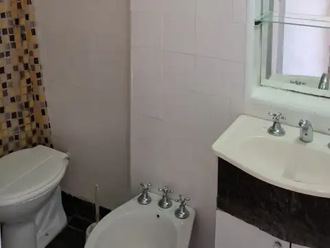 Departamento en Alquiler en Almagro, $ 380.000