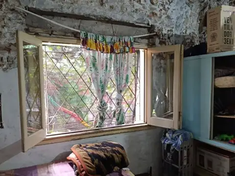 Casita, gran lote c/ plano para 12 deptos.Aprobado