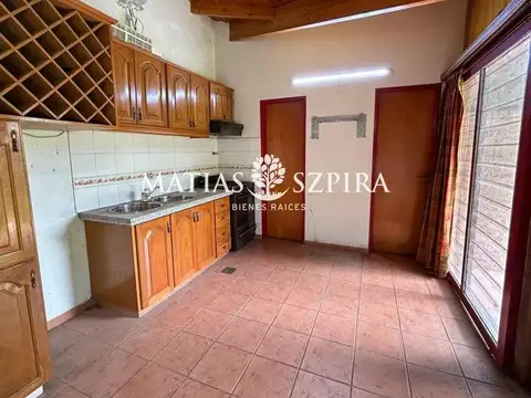 Casa en Venta con 1 cochera