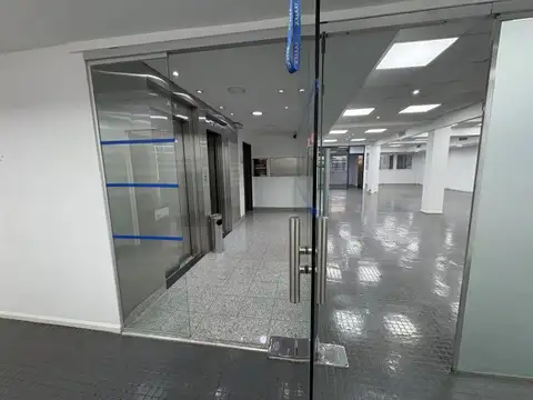 Oficina en Alquiler en Centro, USD 1.800