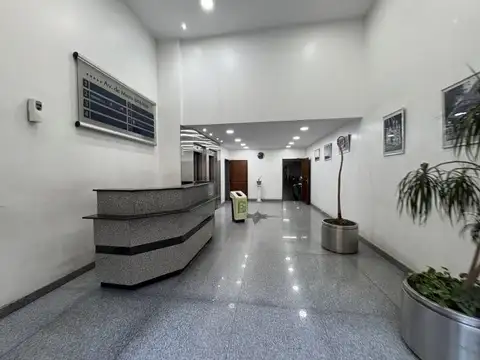 PISO DE OFICINA EN ALQUILER - EXPENSAS INCLUIDAS EN EL PRECIO - PISO 4