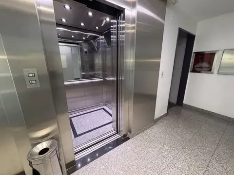 Av de Mayo 850 , Piso 4