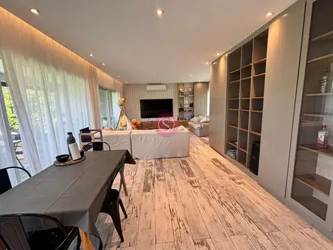 Casa 4 ambientes con 3 baños