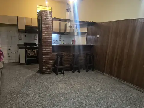 DEPARTAMENTO DE 3 AMBIENTES EN PB SIN EXPENSAS