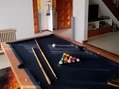 Casa 4 ambientes con 3 baños