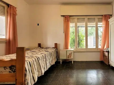 CASA 673M LOTE 16 MTS FRENTE. HURLINGHAM.INVERSION