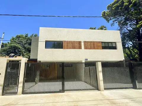 Casa 3 Hab, Excelente ubicación, Rodríguez al 2000 - Funes.