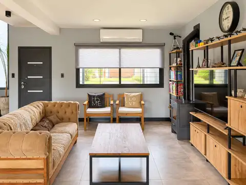 VENTA CASA en Piñero - Marquellanos  al 100 -