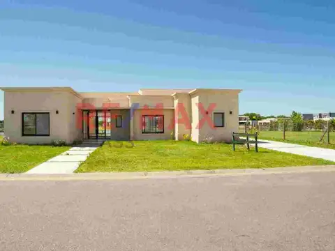 CASA A LA LAGUNA VENTA SAN SEBASTIAN