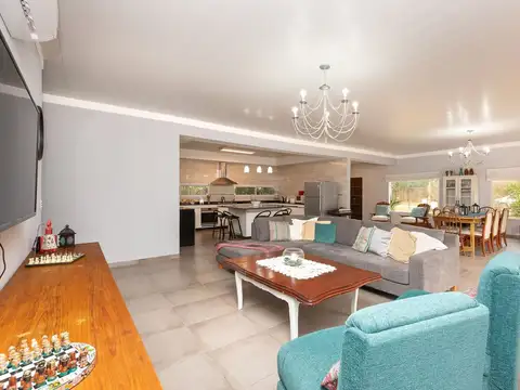 CASA VENTA BARRIO PARQUE PERO - Del viso