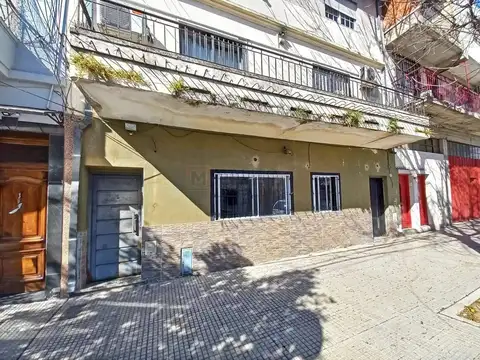 Depto Tipo Casa en Venta 50 años
