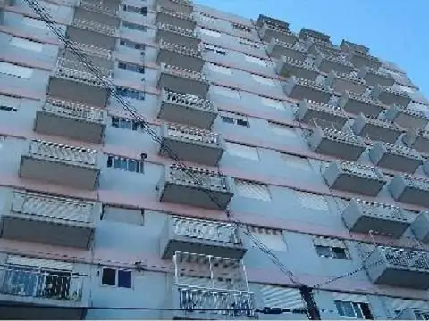 Venta departamento 2 ambientes frente balcon Ramos Mejia