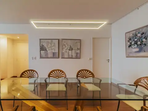 IMPECABLE APARTAMENTO Av. Del Libertador 7000 con tres dormitorios en Suite con cochera DOBLE