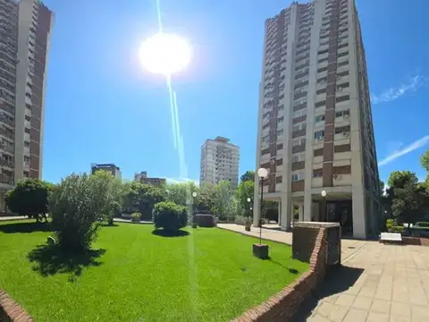 Departamento en venta en Belgrano  hermosa torre con vista al rio , a cochera bajas expensas a mts de av libertador, y  barrancas de belgrano