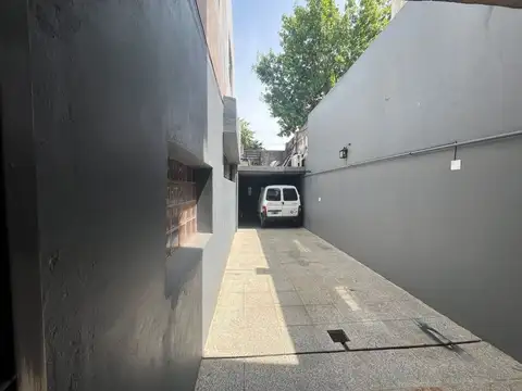 Depto Tipo Casa en Venta de 4 ambientes