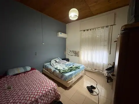 Casa 6 ambientes con 1 baño
