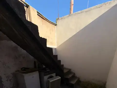 SE VENDE CASA 4 AMB VILLA LUGANO