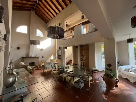 Casa - Venta - Argentina, Ezeiza - Ramos Mejia 547