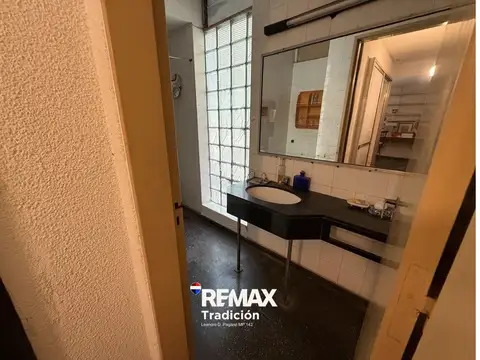 Casa 6 ambientes con 4 baños