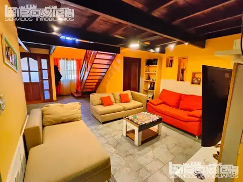 Depto Tipo Casa en Venta de 5 ambientes