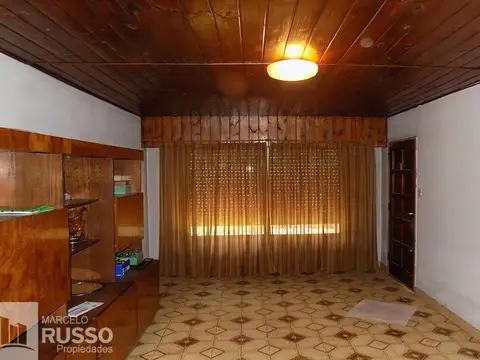 Casa en Venta en Villa Santos Tesei, USD 105.000