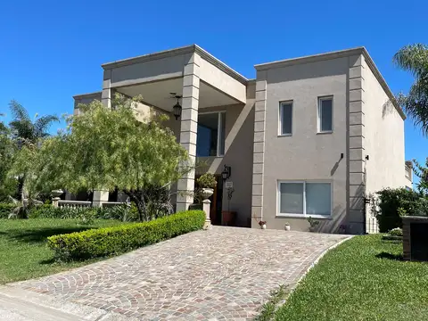 Casa  en Venta en San Sebastian - AREA 5, San Sebastian, Escobar