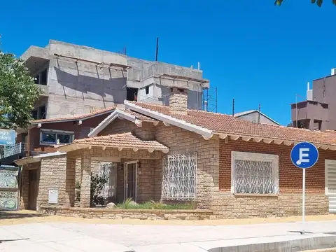 ALQUILER COMERCIAL CASA B BOMBAL