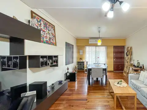 Depto Tipo Casa en Venta de 5 ambientes