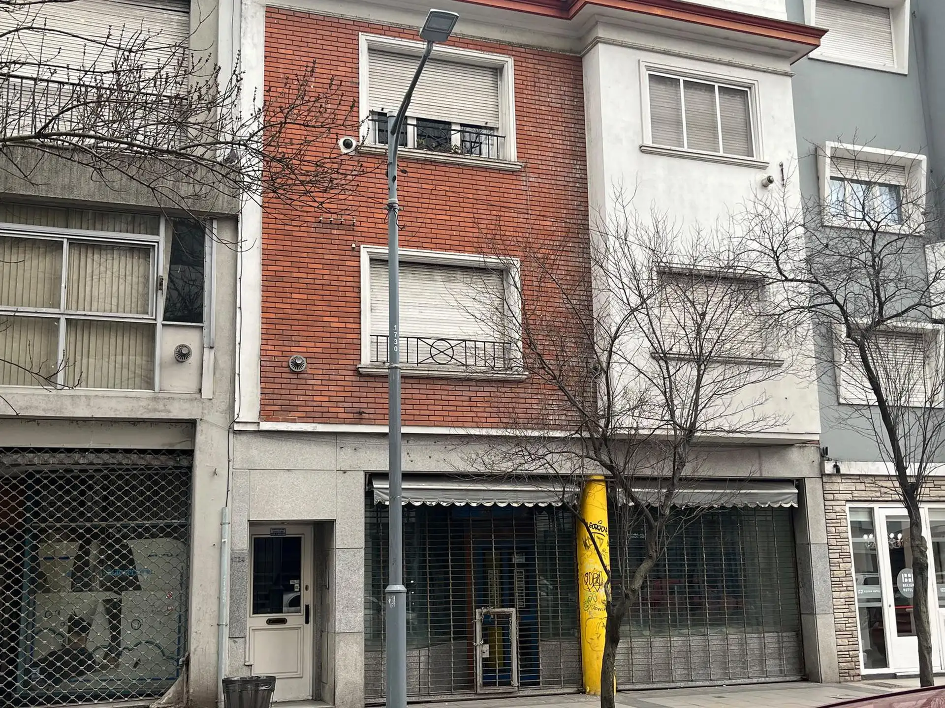 Venta PH departamento 3 Ambientes por Escaleras SIN EXPENSAS Apto Profesional Centro Mar Del Plata