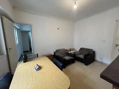 Depto Tipo Casa en Venta 40 años