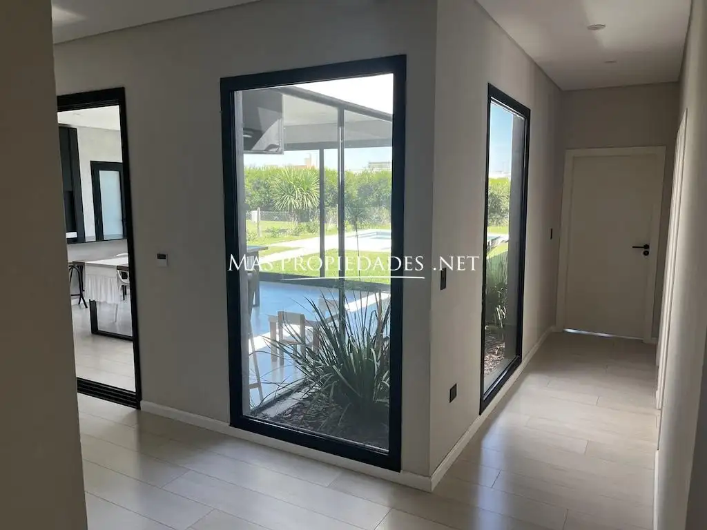 Casa en Venta con cochera