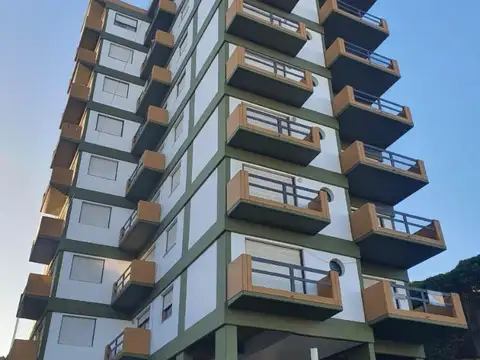 Departamento de 2 amb c/cochera - Zona Centro - Villa Gesell