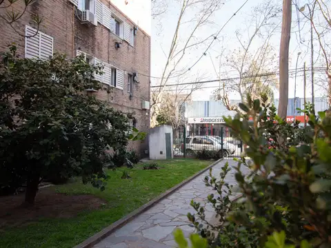 Avenida León Gallardo 100