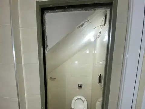 Local en Alquiler en Isidro Casanova, $ 1.300.000