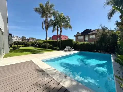 Casa en Venta al Noroeste