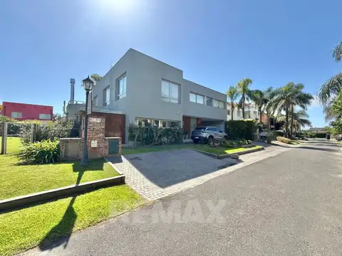 Casa en Venta en Bella Vista, USD 570.000